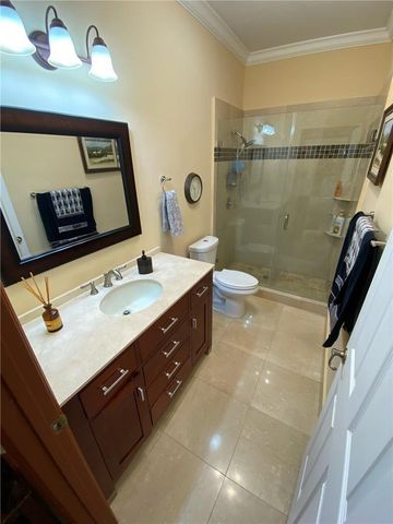 10747 NW 70th Terrace, Doral, FL 33178