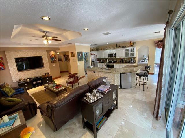 10747 NW 70th Terrace, Doral, FL 33178