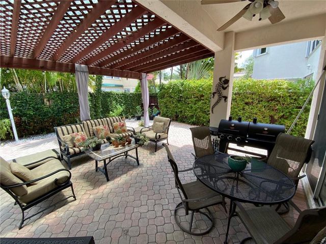 10747 NW 70th Terrace, Doral, FL 33178