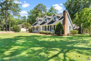 2008 Cedar Ridge Drive, Perry, GA 31069