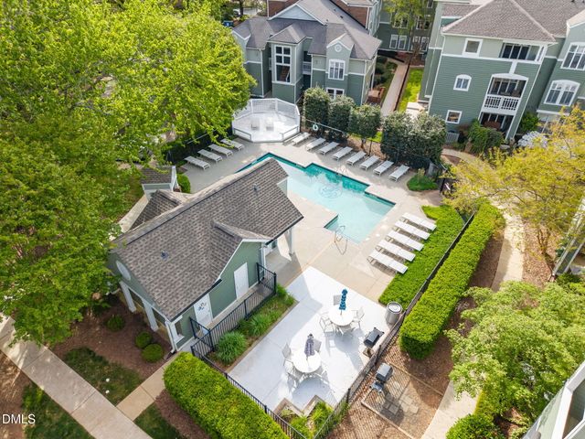 1031 Nicholwood Drive 205, Raleigh, NC 27605