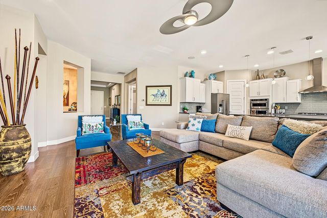 1822 E Canyon Way, Chandler, AZ 85249