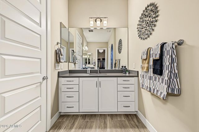 1822 E Canyon Way, Chandler, AZ 85249