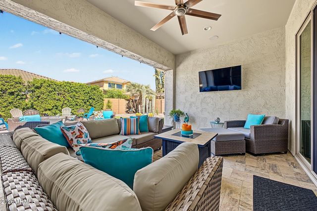 1822 E Canyon Way, Chandler, AZ 85249