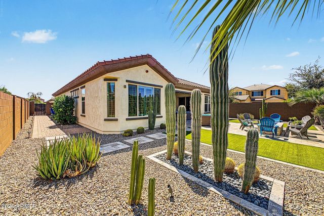 1822 E Canyon Way, Chandler, AZ 85249