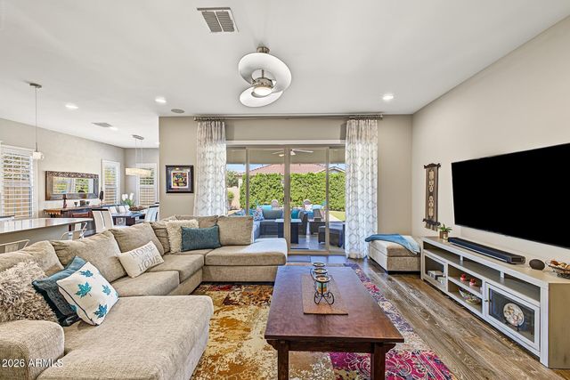 1822 E Canyon Way, Chandler, AZ 85249