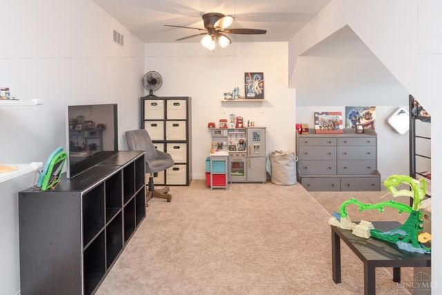 18 Gardenia Drive, Oxford, OH 45056