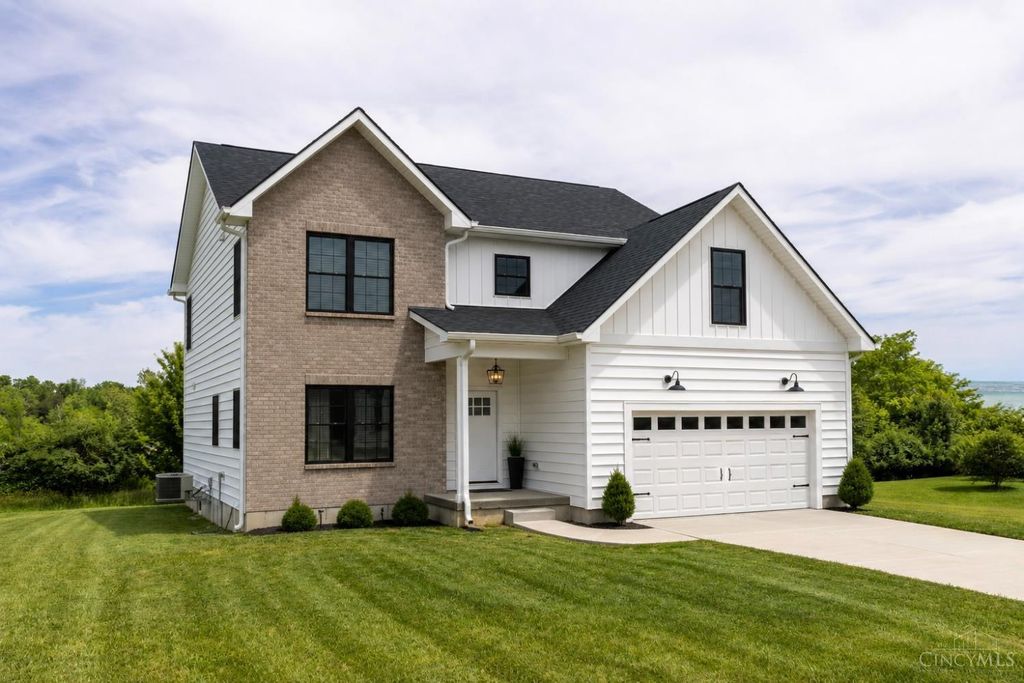 18 Gardenia Drive, Oxford, OH 45056