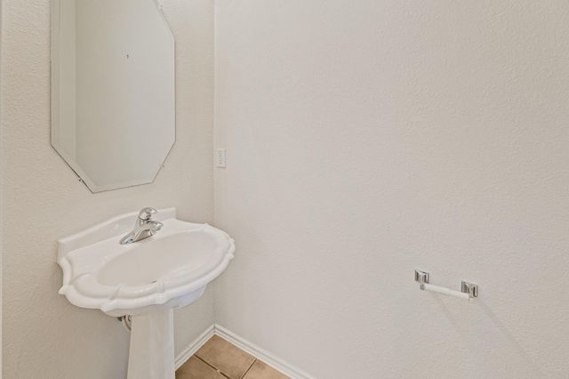 16100 S Great Oaks DR 1302, Round Rock, TX 78681