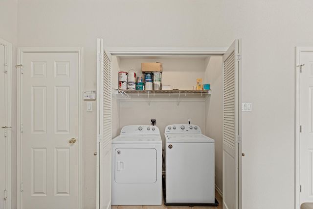 16100 S Great Oaks DR 1302, Round Rock, TX 78681