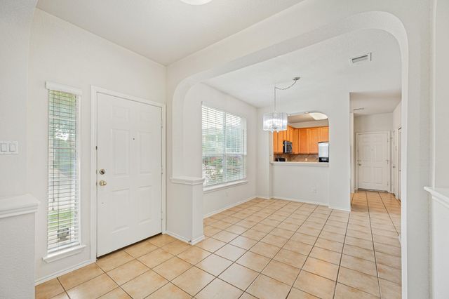 16100 S Great Oaks DR 1302, Round Rock, TX 78681