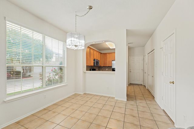 16100 S Great Oaks DR 1302, Round Rock, TX 78681