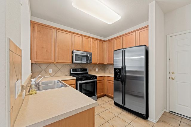 16100 S Great Oaks DR 1302, Round Rock, TX 78681