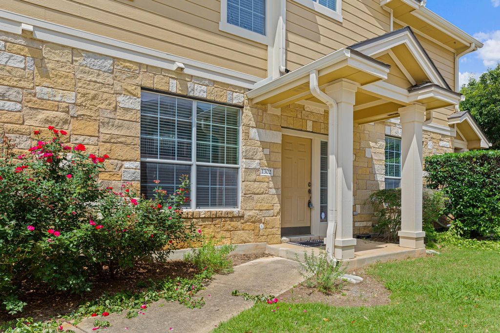16100 S Great Oaks DR 1302, Round Rock, TX 78681