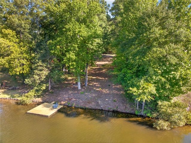 2503 Lakeshore Drive NE, Conyers, GA 30012