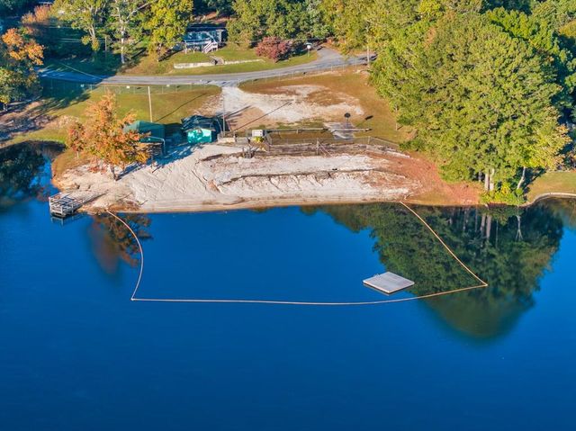 2503 Lakeshore Drive NE, Conyers, GA 30012