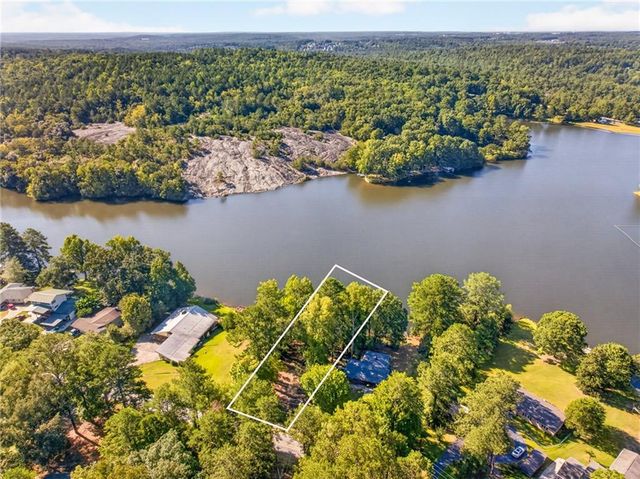 2503 Lakeshore Drive NE, Conyers, GA 30012