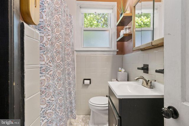 225 FOLSOM AVE, Folsom, PA 19033