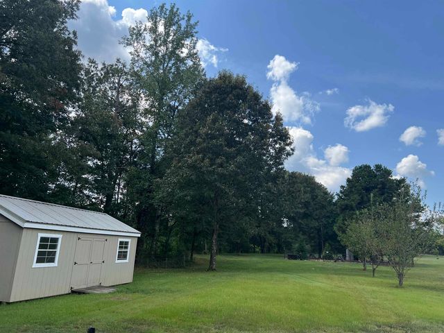 8930 LAKE HARDEMAN RD, Saulsbury, TN 38067