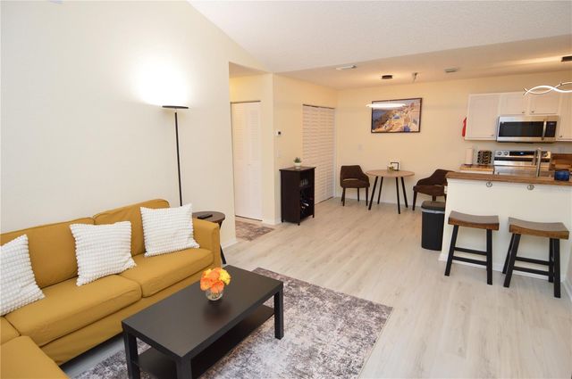 10263 GANDY BOULEVARD N 414, St Petersburg, FL 33702