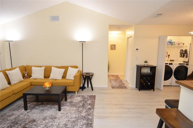 10263 GANDY BOULEVARD N 414, St Petersburg, FL 33702