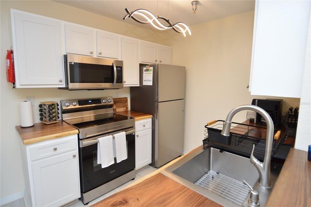 10263 GANDY BOULEVARD N 414, St Petersburg, FL 33702