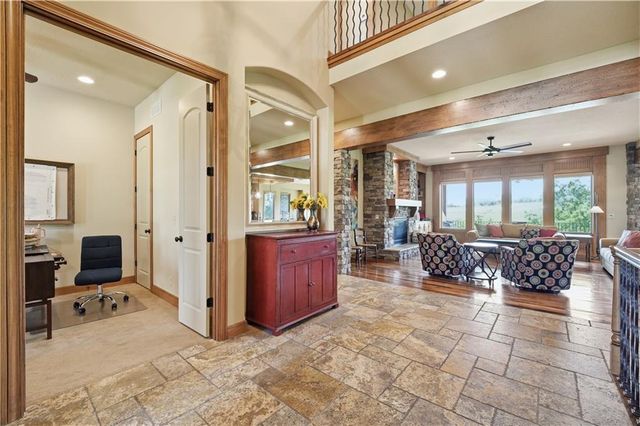 9162 COTTONWOOD CANYON Drive, Lenexa, KS 66219