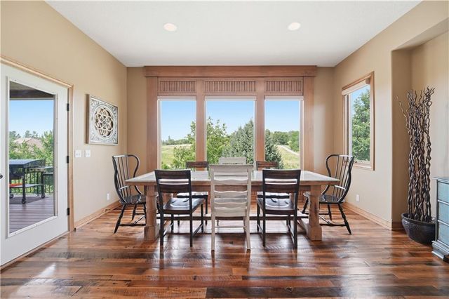 9162 COTTONWOOD CANYON Drive, Lenexa, KS 66219
