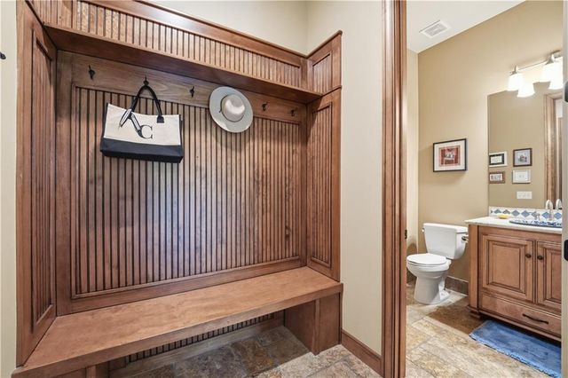 9162 COTTONWOOD CANYON Drive, Lenexa, KS 66219