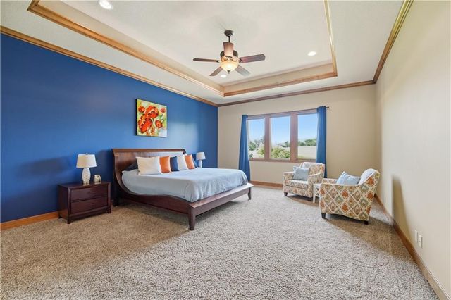 9162 COTTONWOOD CANYON Drive, Lenexa, KS 66219