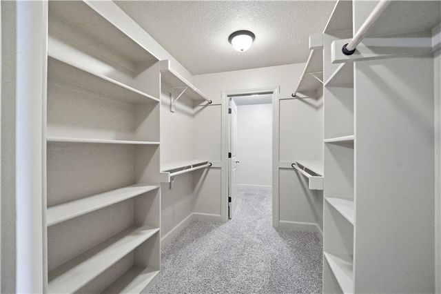 9162 COTTONWOOD CANYON Drive, Lenexa, KS 66219