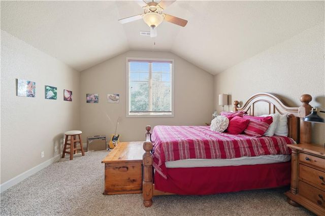 9162 COTTONWOOD CANYON Drive, Lenexa, KS 66219