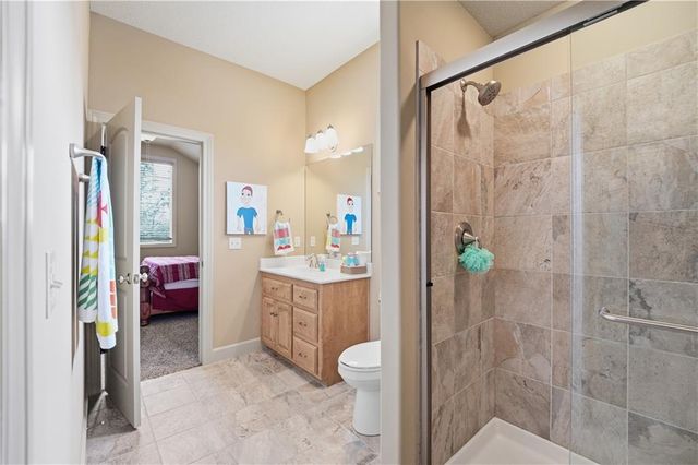 9162 COTTONWOOD CANYON Drive, Lenexa, KS 66219