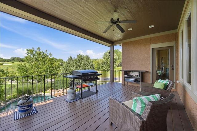 9162 COTTONWOOD CANYON Drive, Lenexa, KS 66219
