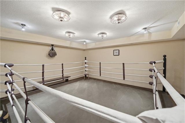 9162 COTTONWOOD CANYON Drive, Lenexa, KS 66219