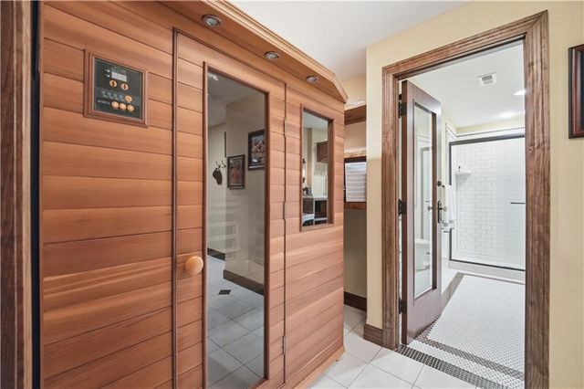 9162 COTTONWOOD CANYON Drive, Lenexa, KS 66219