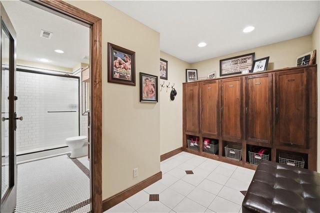 9162 COTTONWOOD CANYON Drive, Lenexa, KS 66219