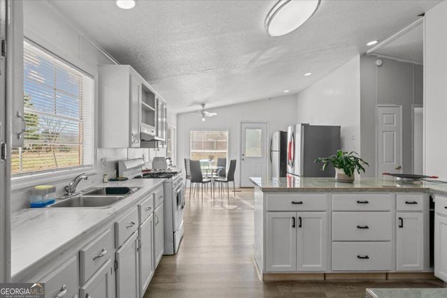 214 Nassau Circle, Chatsworth, GA 30705