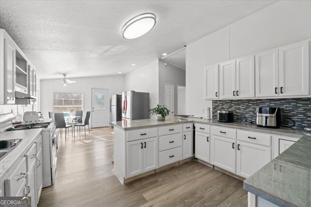 214 Nassau Circle, Chatsworth, GA 30705