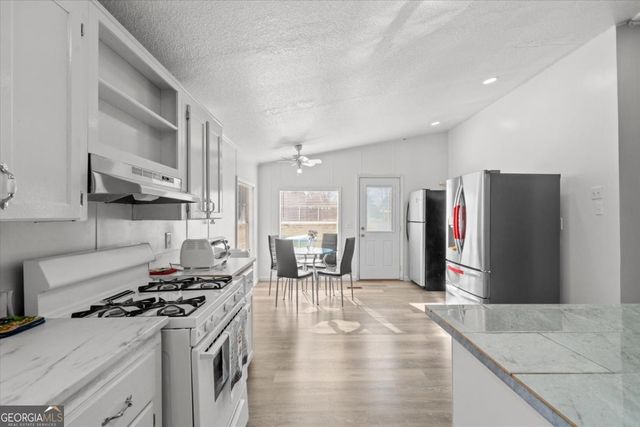 214 Nassau Circle, Chatsworth, GA 30705