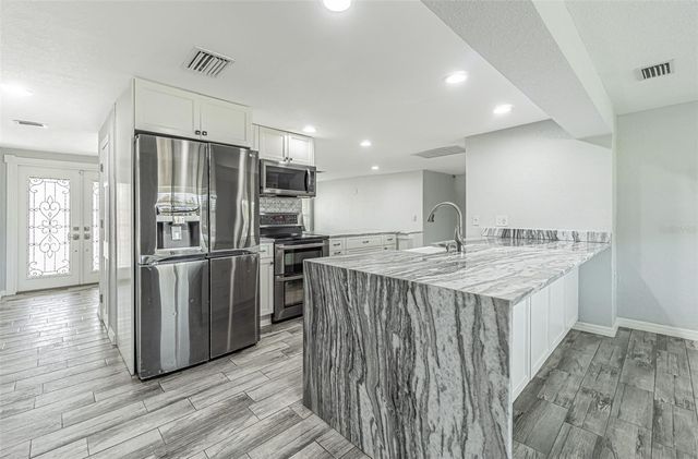 1125 FERNWOOD DRIVE, Holiday, FL 34690