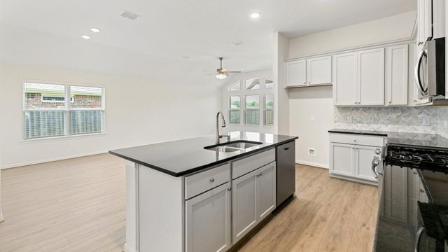 31015 Eagle Crag Road, Waller, TX 77484