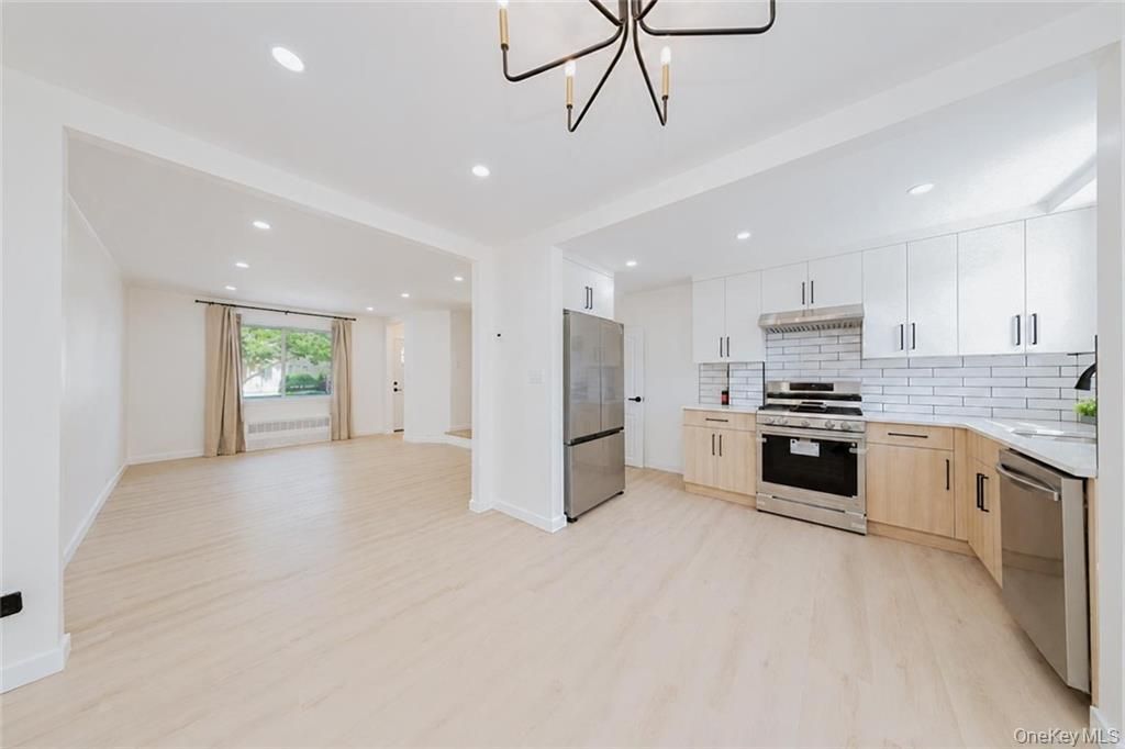 1593 Independence Avenue, Brooklyn, NY 11228 — photo 5