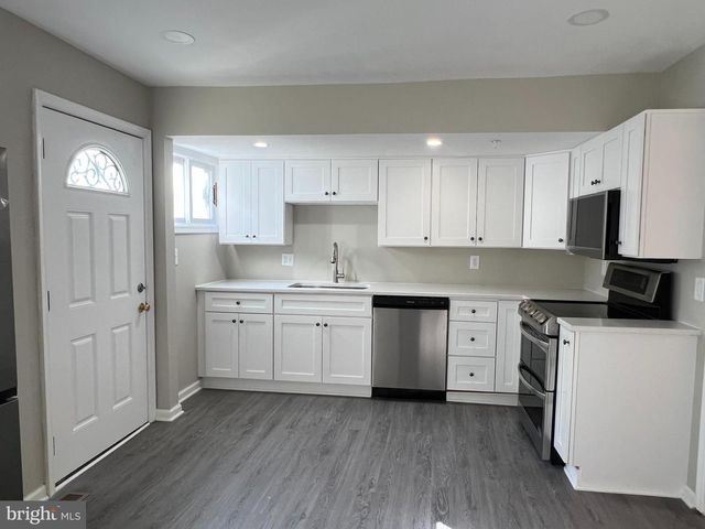 805 SPA RD, Annapolis, MD 21401