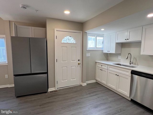 805 SPA RD, Annapolis, MD 21401