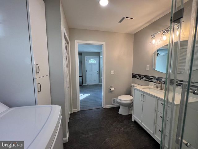 805 SPA RD, Annapolis, MD 21401
