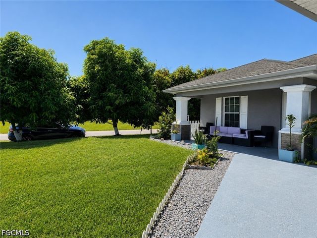 3201 6th ST W, Lehigh Acres, FL 33971