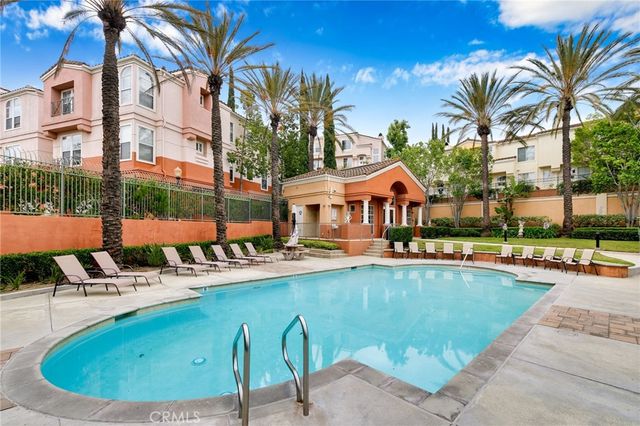 8125 E Santo Court, Anaheim Hills, CA 92808