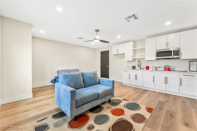 2301 Palora Avenue, Las Vegas, NV 89169