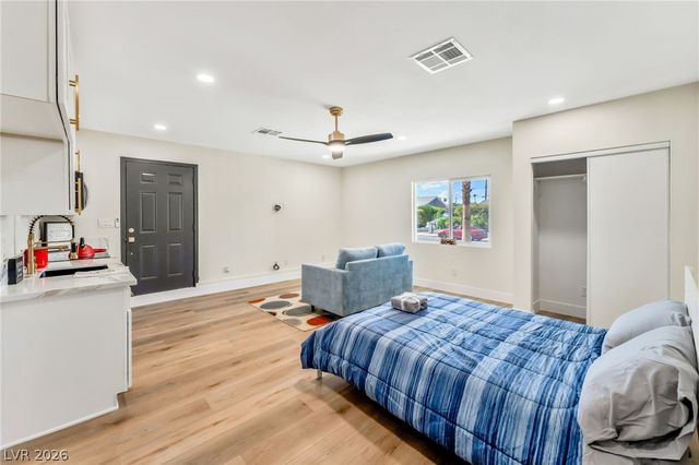 2301 Palora Avenue, Las Vegas, NV 89169